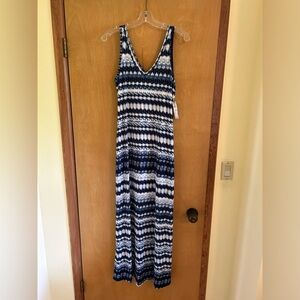 Karen Kane maxi dress. NWT. Blue and white print, so pretty!